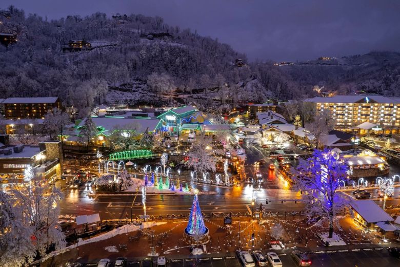 Does it Snow in Gatlinburg TN in December
